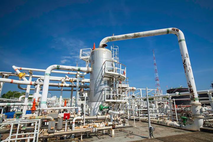 Oil Refinery Equipment Guide: Processing Systems & Petrochemical Industry Applications