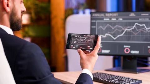 Trading Platforms Explained: Platform Types, Brokerage Technologies, Trading Tools, Global Providers and Financial Market Applications