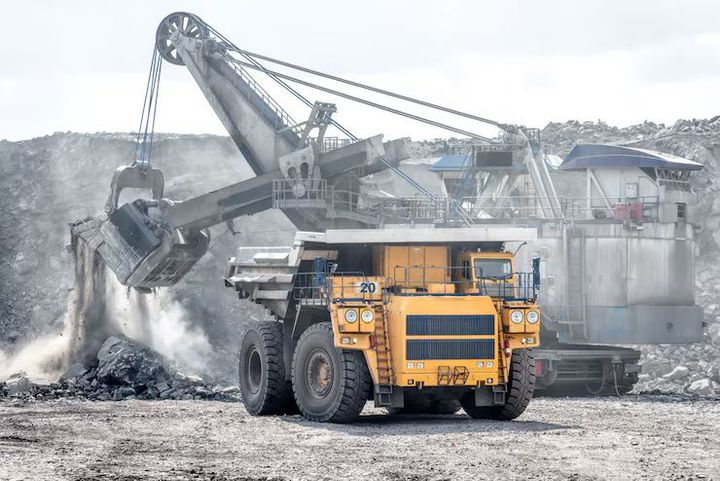 Mining Equipment Explained: Types, Heavy Machinery Applications and Mineral Extraction Technology Guide