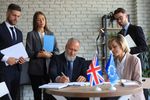 Work in the United Kingdom: Jobs, Work Visas & Employment Opportunities for International Workers