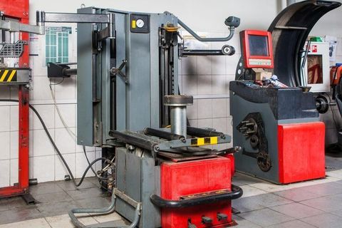 Solar Panel Manufacturing Explained: Process, Equipment & Industrial Applications
