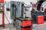 Hydraulic Press Machines Guide: Metal Forming Systems & Industrial Manufacturing Applications